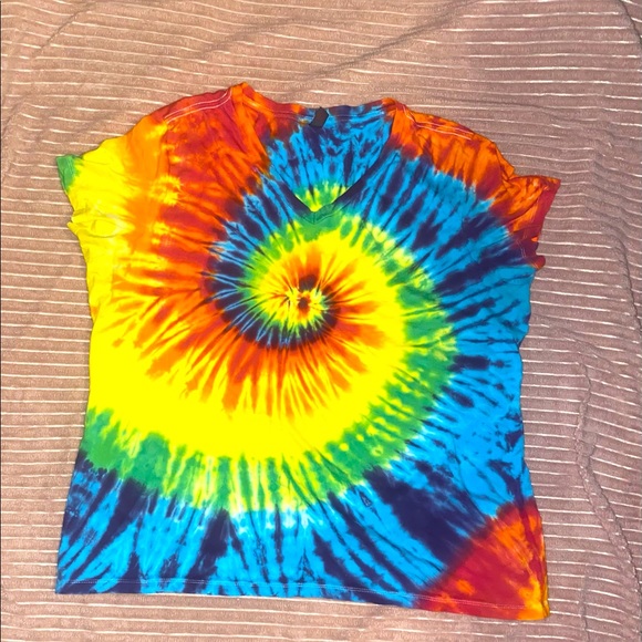 Tops - Vibrant Rainbow Tie Dye Short Sleeve T-Shirt